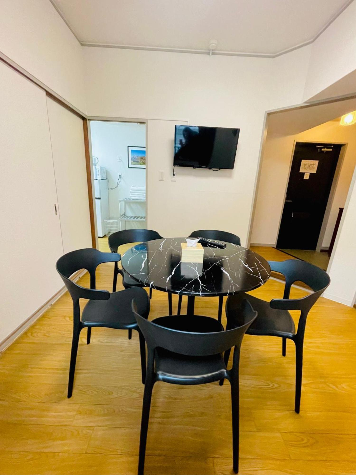 嵐 難波西 民宿 Bed And Breakfast Osaka Room photo